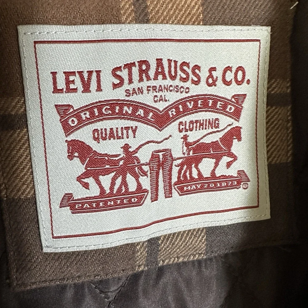 Levi's Quilted Lined Snap Flannel Shacket Adult Small Brown Beige‎ Plaid Jacket